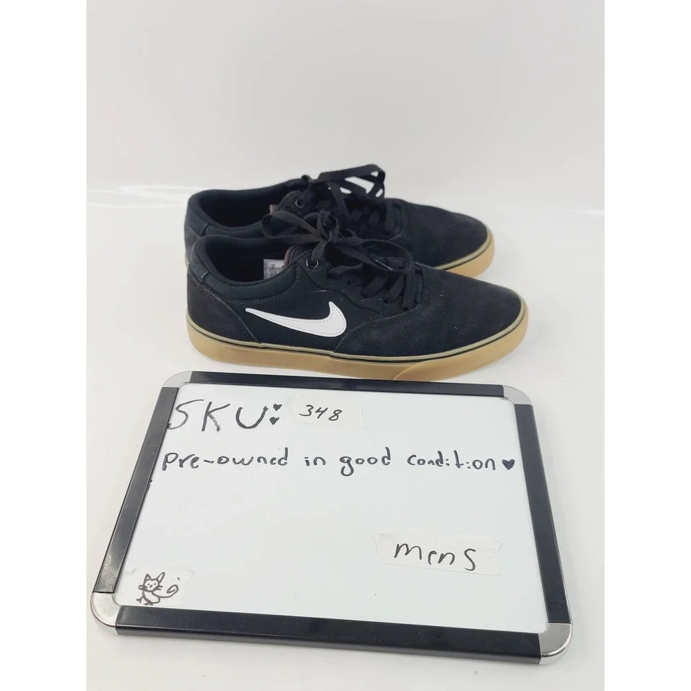 Nike Lace Up Low Top Suede / Canvas/ Rubber Skate Shoes Sneaker Men Size 8 Black